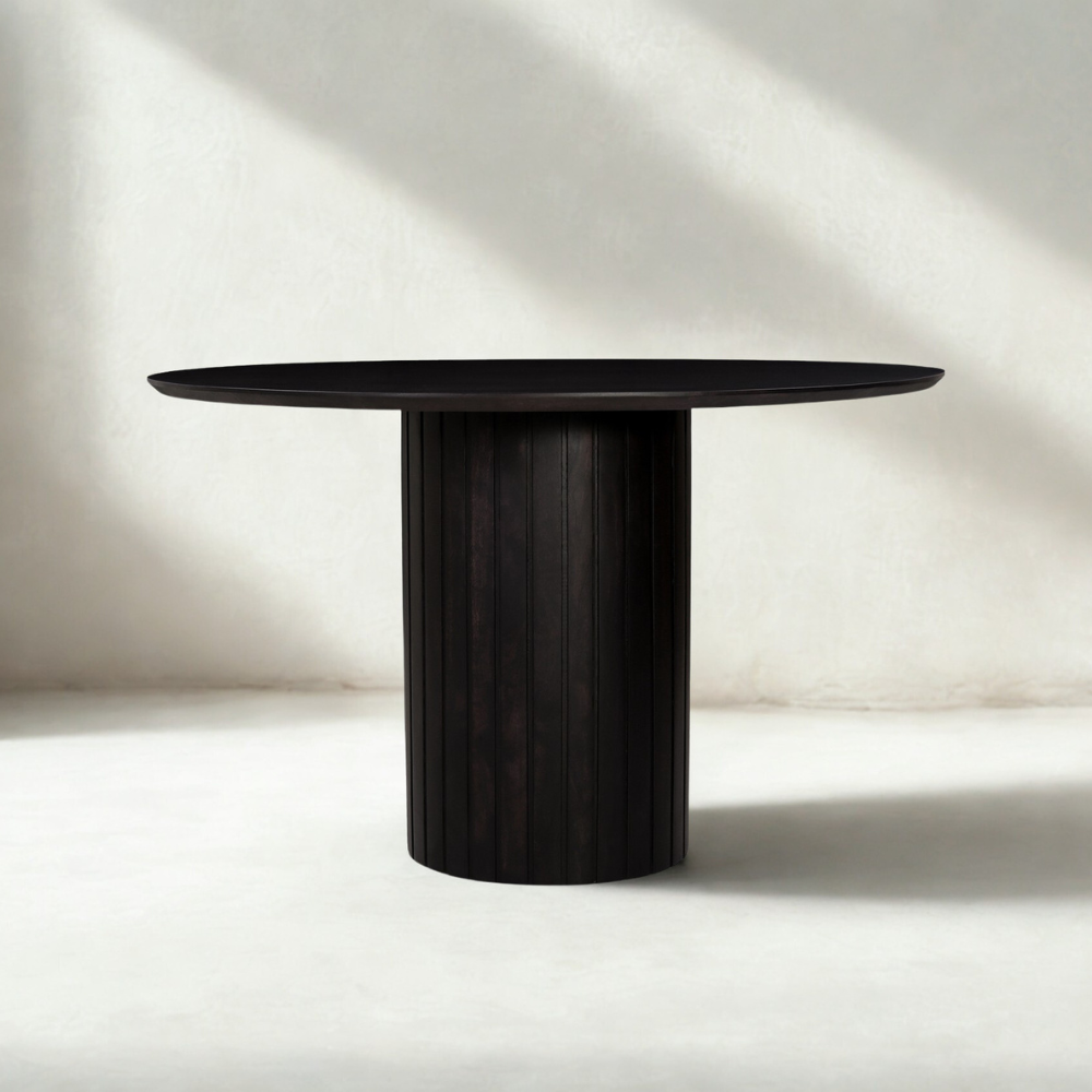 Umberfield Round Dining Table